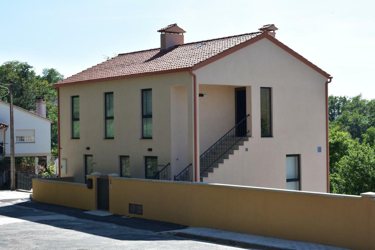 Apartamentos Compostela Lobios Eksteriør bilde